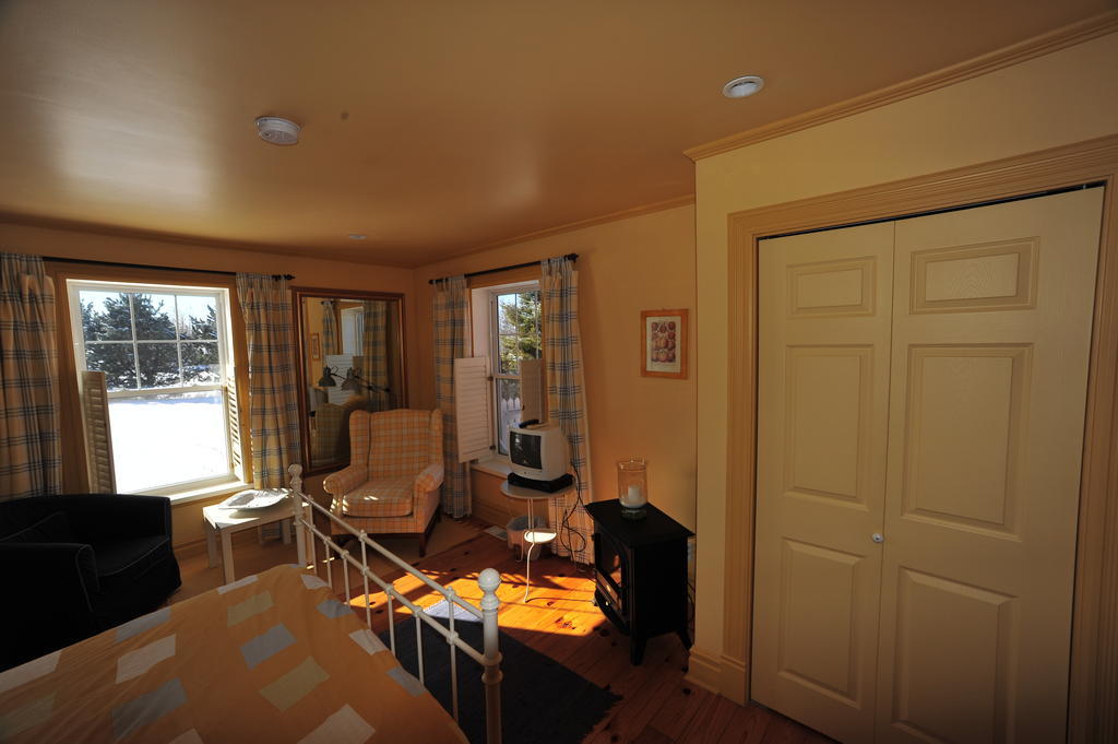 Little Shemogue Inn Экстерьер фото