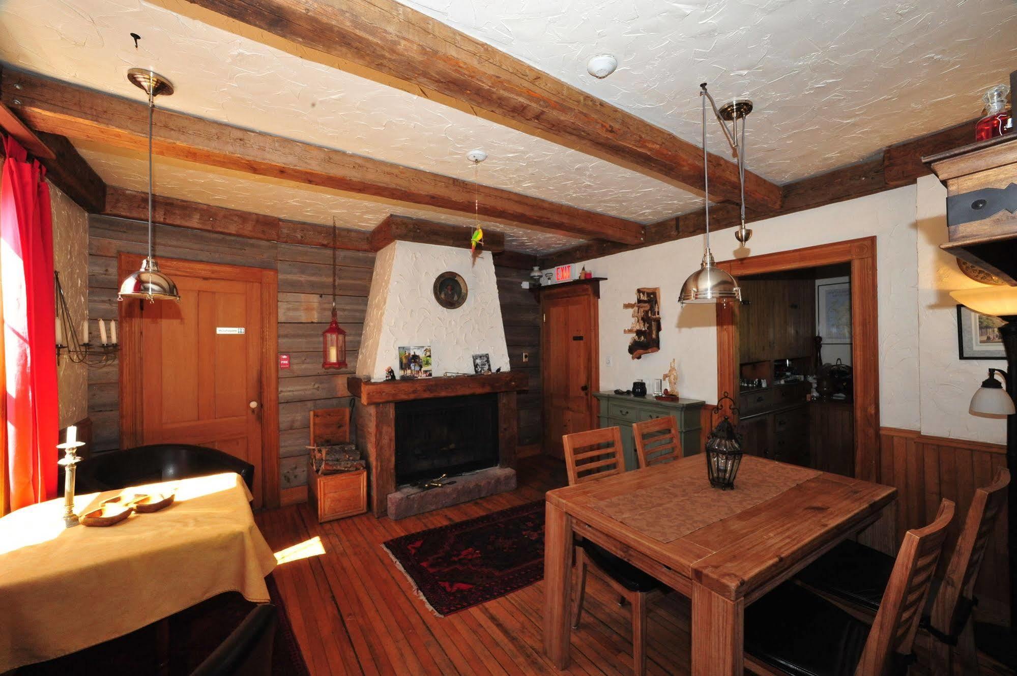 Little Shemogue Inn Экстерьер фото